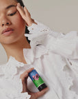 Le soin réparateur et régénérant pour un teint radieux et des traits reposés au réveil. Ce baume de nuit associe des complexes d'actifs puissants (Belle de Nuit + Caféine, Hibiscus + Renouée du Japon) pour renforcer le renouvellement cellulaire et lutter contre les effets du vieillissement naturel.