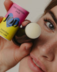 Le bouclier protecteur intensément hydratant pour une peau éclatante toute la journée. Cette crème de jour associe 4 complexes d'actifs végétaux puissants pour hydrater la peau durablement, lutter contre les effets du vieillissement naturel et renforcer la barrière protectrice de la peau.