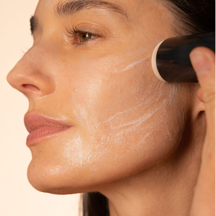 Milky Cleansing Oil - hover